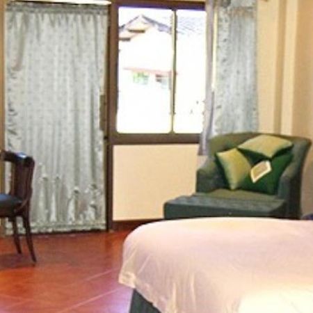 The Irish Clock Hotell Udon Thani Eksteriør bilde