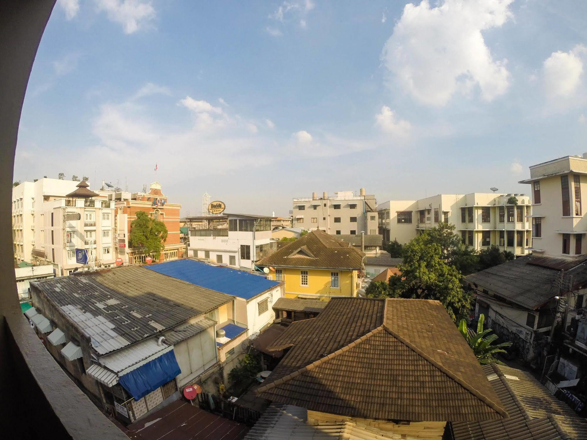 The Irish Clock Hotell Udon Thani Eksteriør bilde